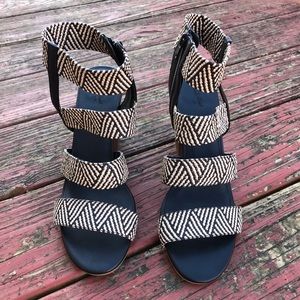 Universal Thread Heels